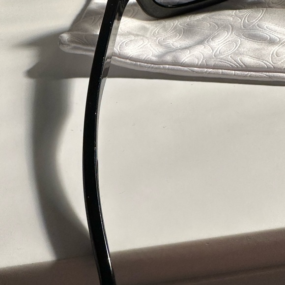Authentic Oakley sunglasses RARE🦄 - Picture 3 of 8